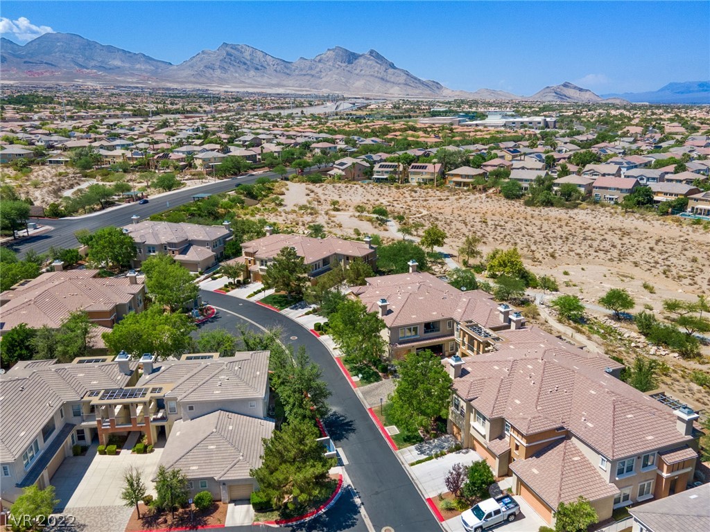 10800 Amber Ridge Drive Unit: 201