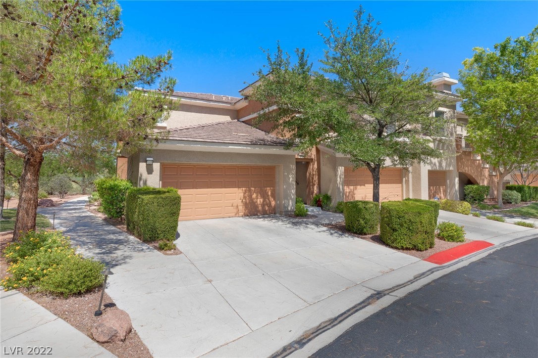 10800 Amber Ridge Drive Unit: 201