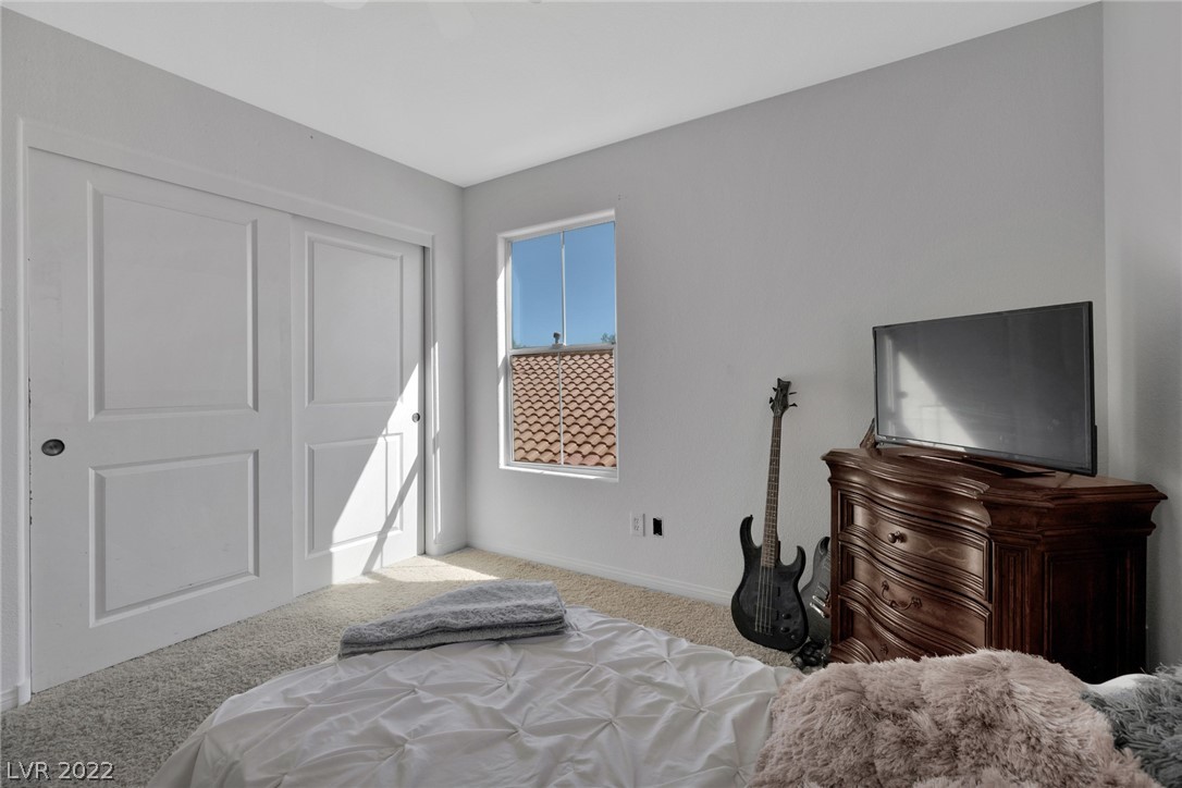 10974 Cherokee Landing Street