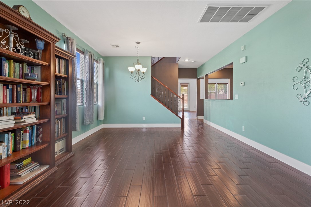 10974 Cherokee Landing Street