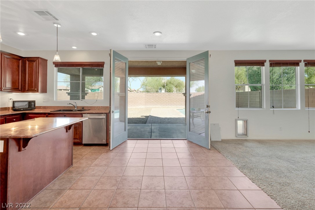 10974 Cherokee Landing Street