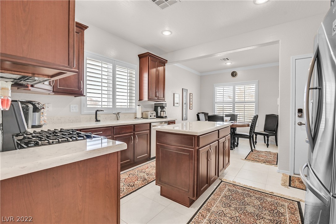 7904 Fantail Drive