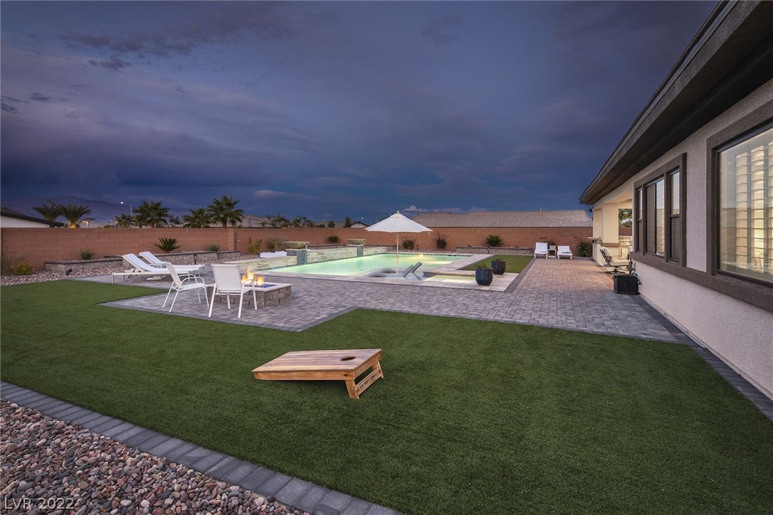 8462 Wolf Mountain Court