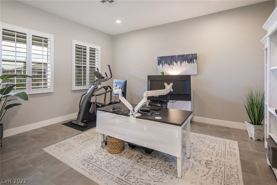 8462 Wolf Mountain Court