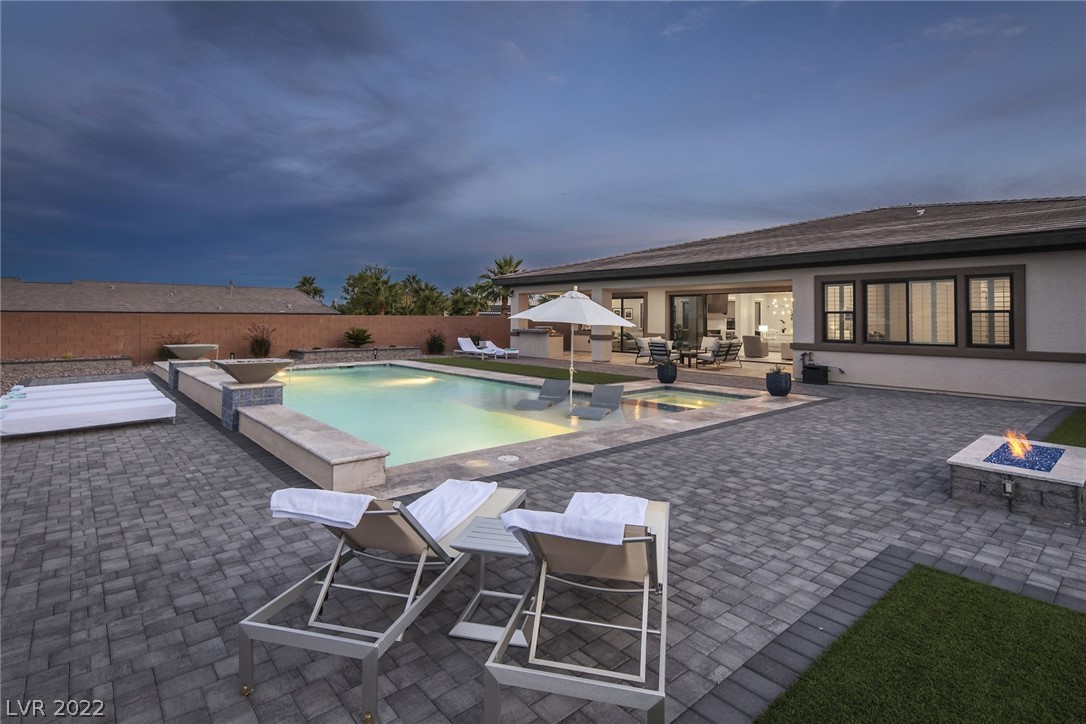 8462 Wolf Mountain Court