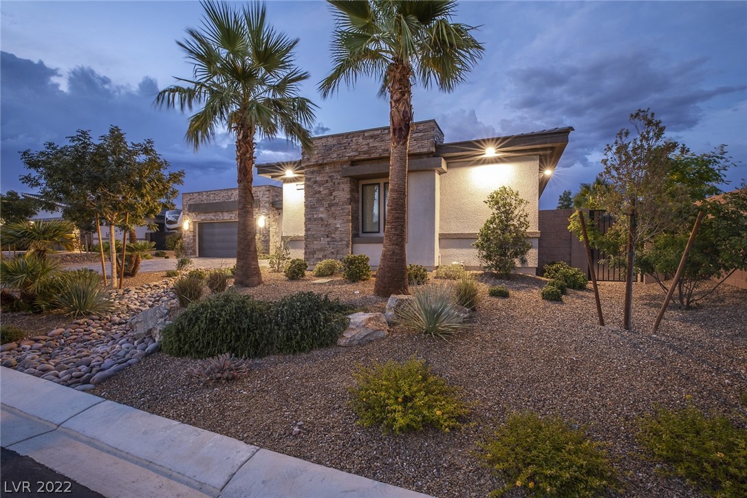 8462 Wolf Mountain Court