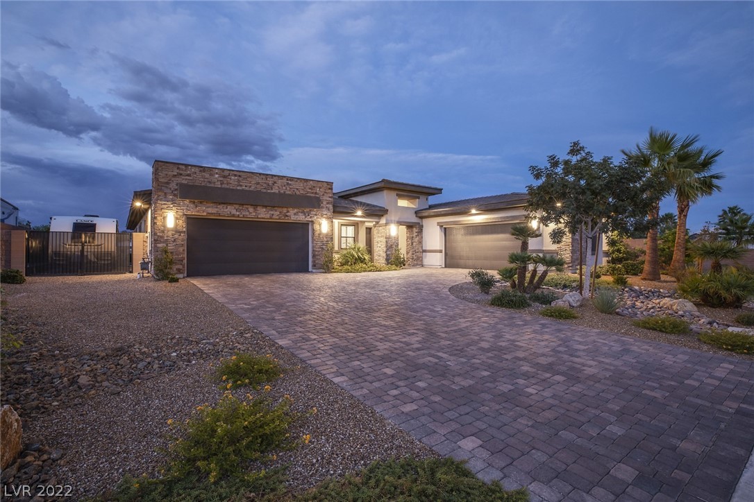 8462 Wolf Mountain Court
