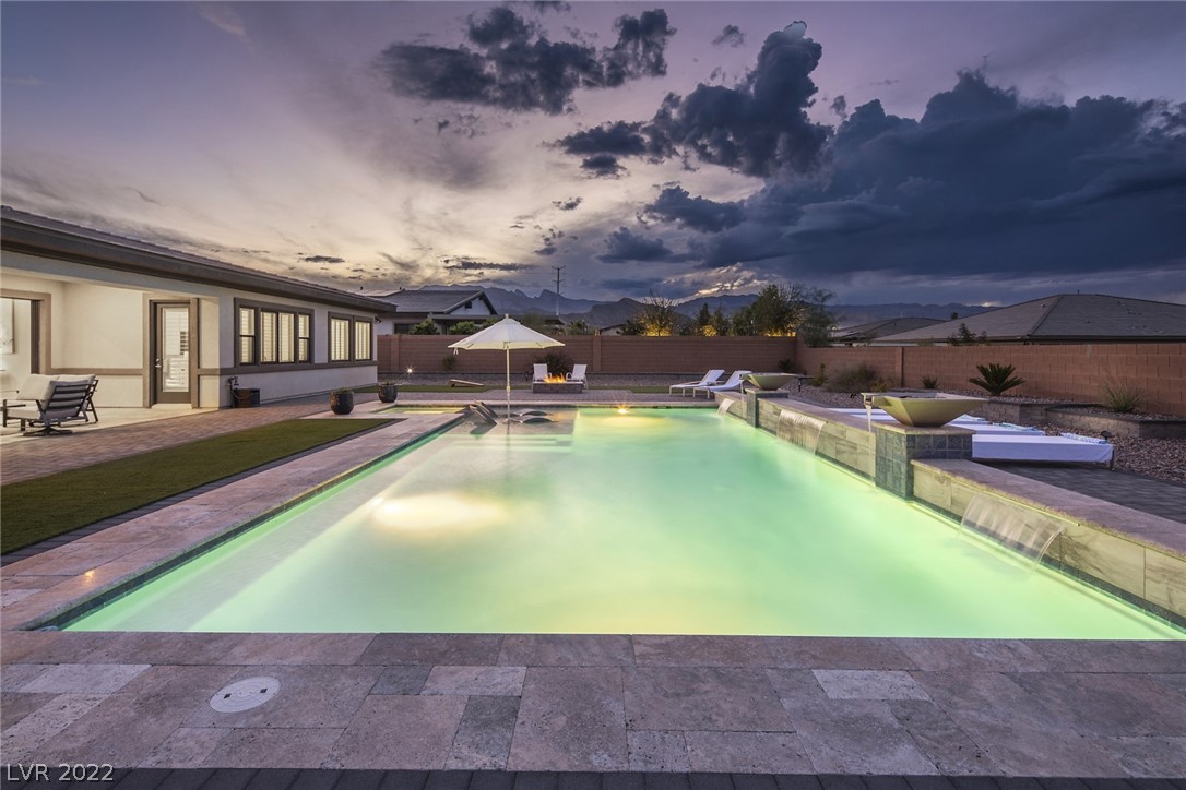 8462 Wolf Mountain Court
