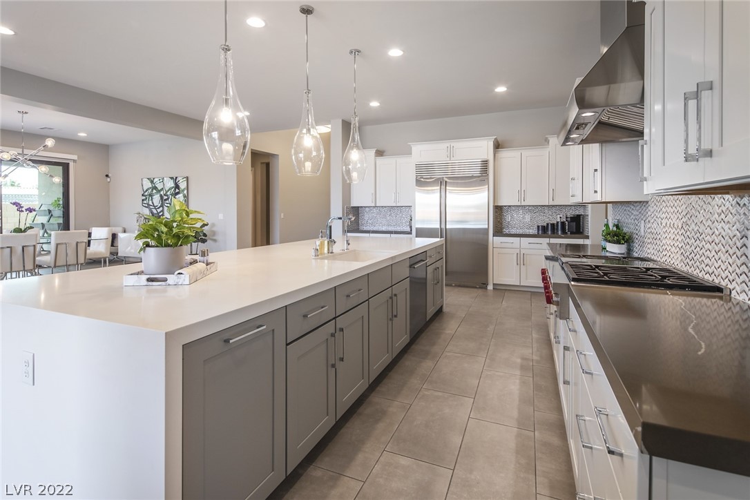 8462 Wolf Mountain Court