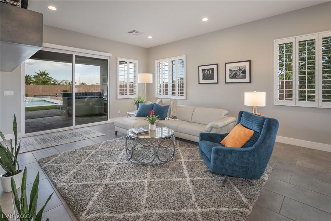 8462 Wolf Mountain Court