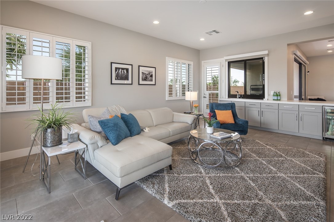 8462 Wolf Mountain Court