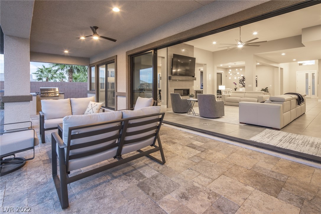 8462 Wolf Mountain Court