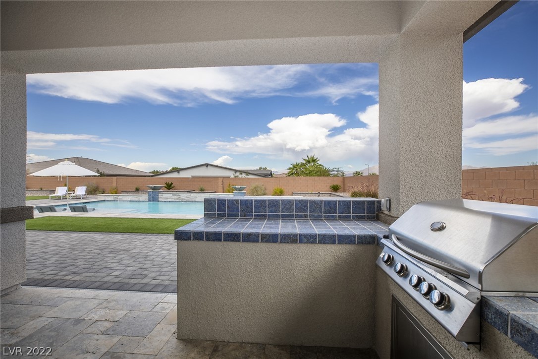 8462 Wolf Mountain Court