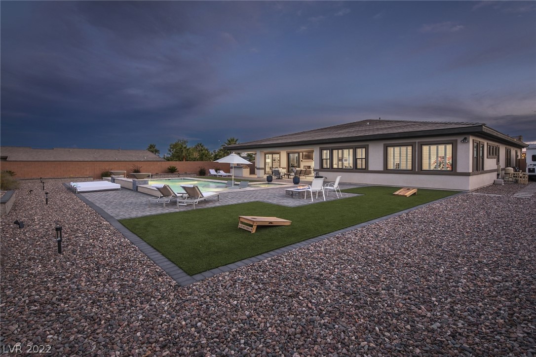 8462 Wolf Mountain Court