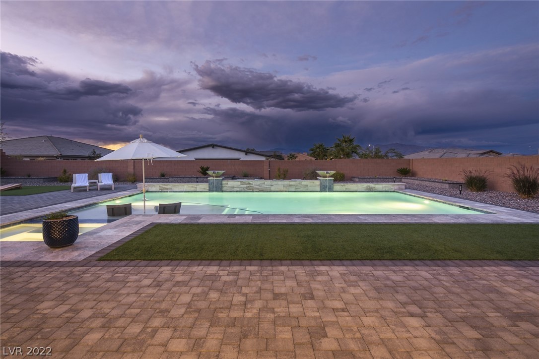 8462 Wolf Mountain Court