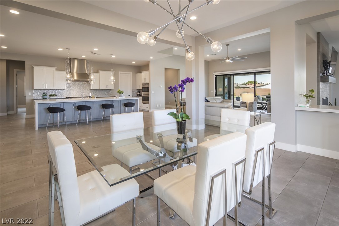 8462 Wolf Mountain Court