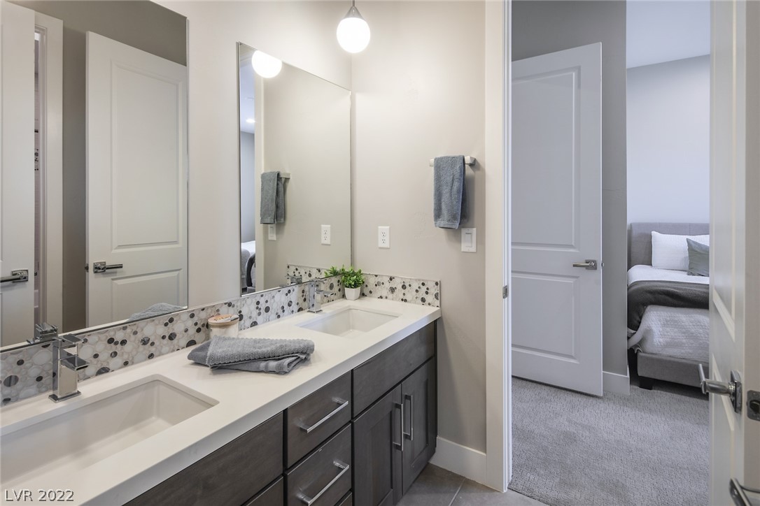 8462 Wolf Mountain Court