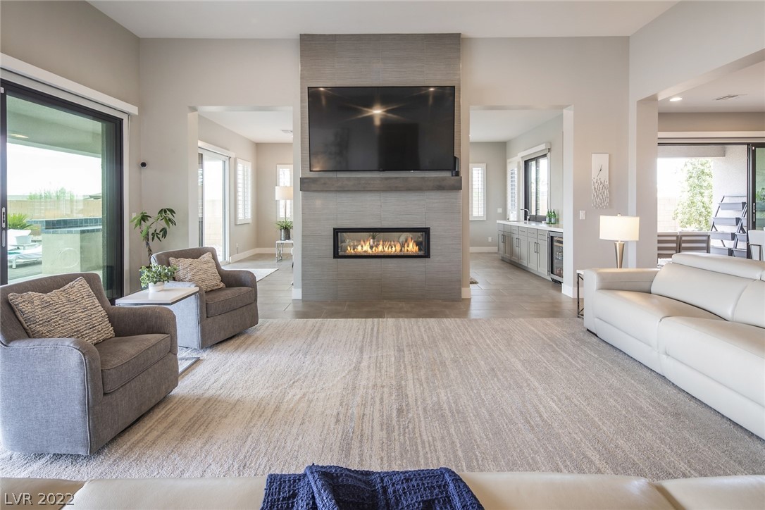 8462 Wolf Mountain Court