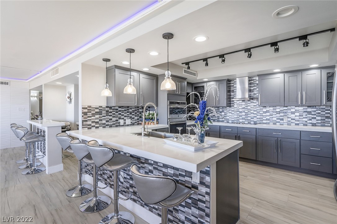 3111 Bel Air Drive Unit: 22B