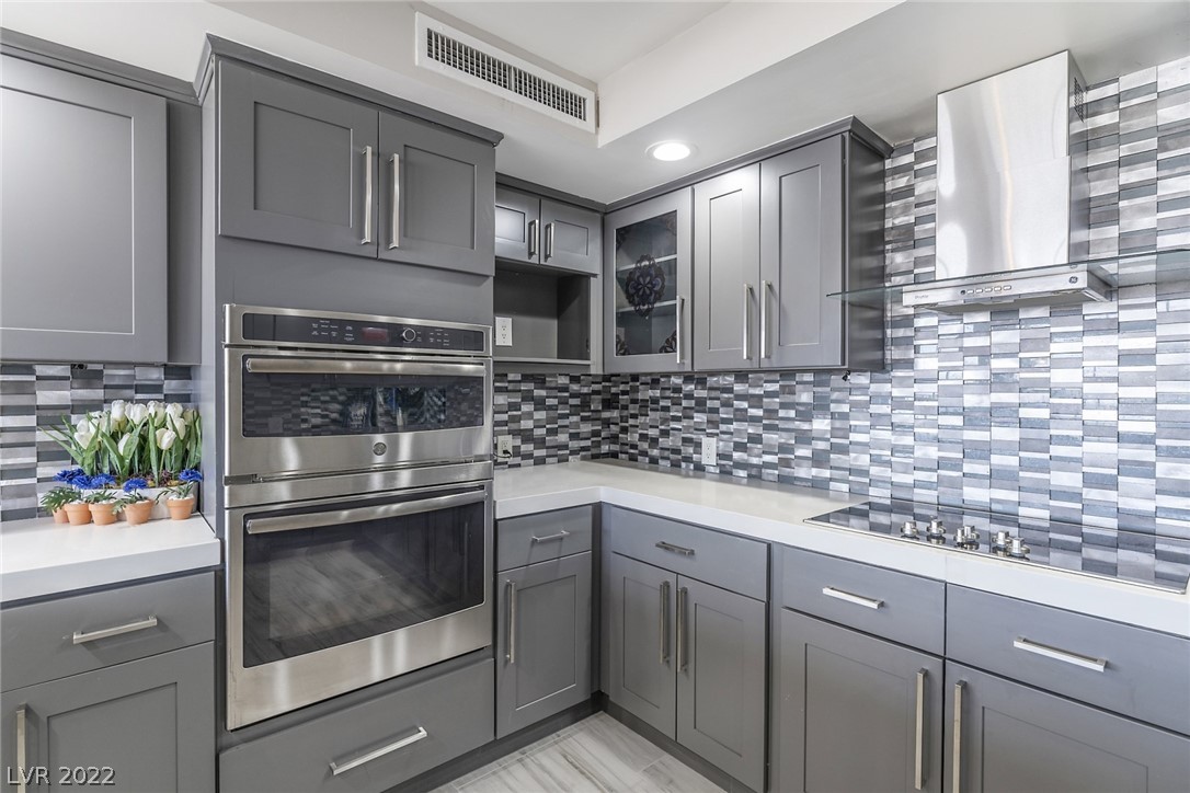 3111 Bel Air Drive Unit: 22B