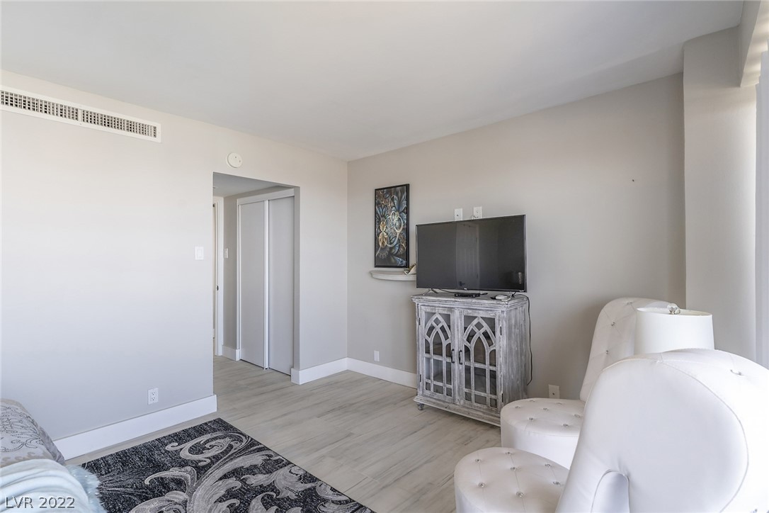 3111 Bel Air Drive Unit: 22B