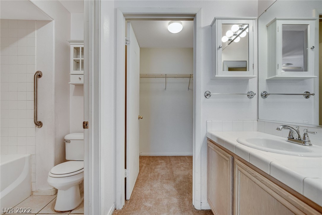 3125 N Buffalo Drive Unit: 1134