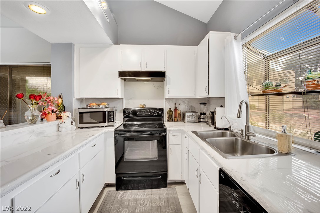5611 Vineyard Lane Unit: 10