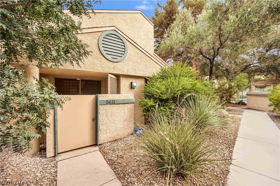 5611 Vineyard Lane Unit: 10