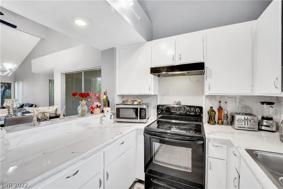 5611 Vineyard Lane Unit: 10