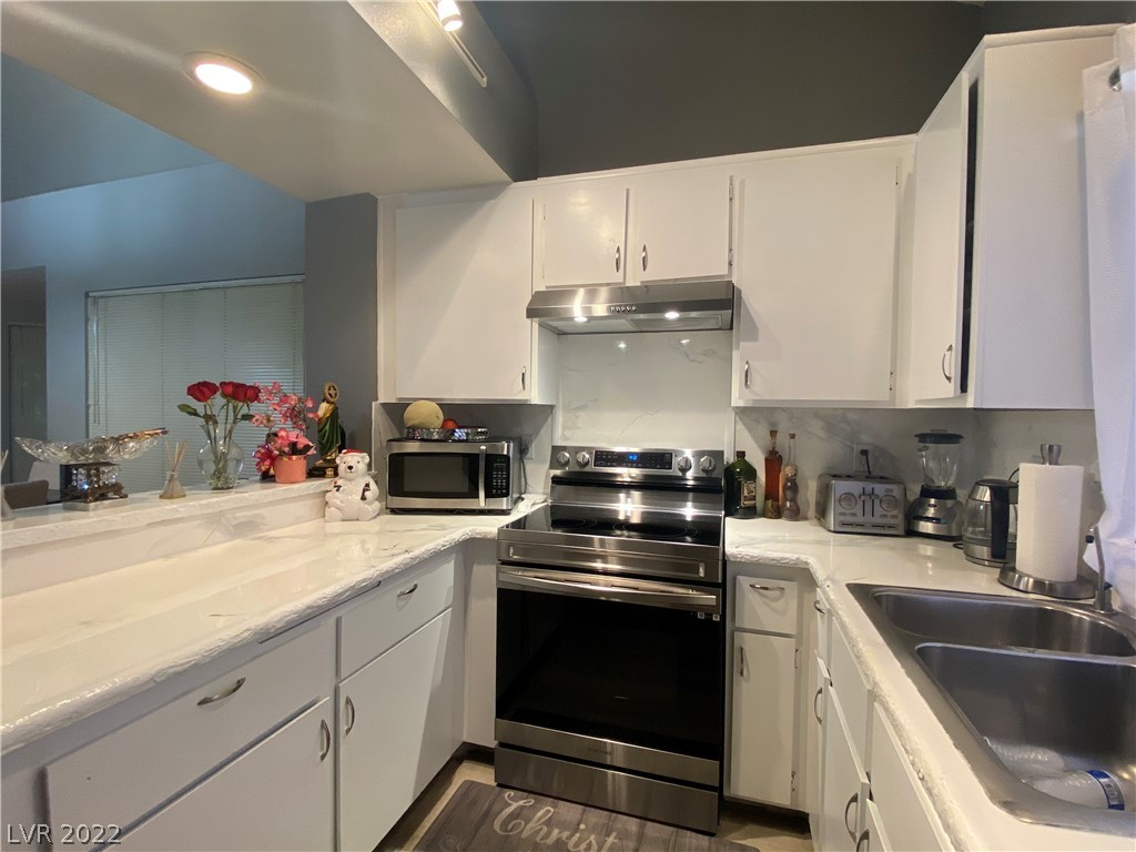 5611 Vineyard Lane Unit: 10