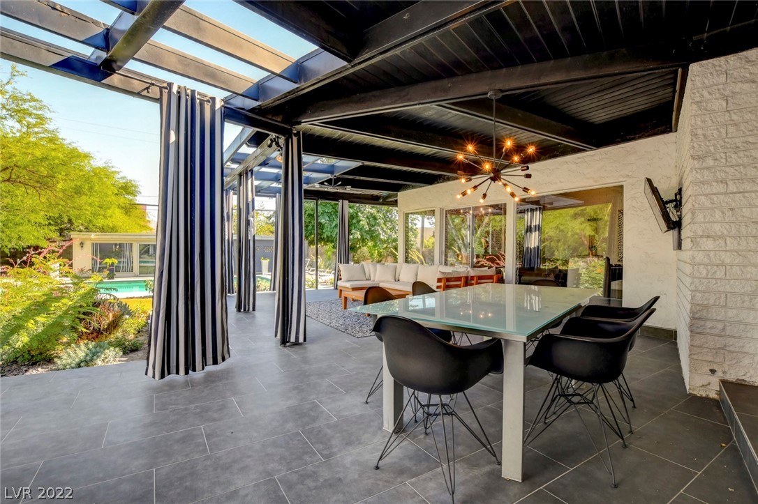 1925 Silver Avenue