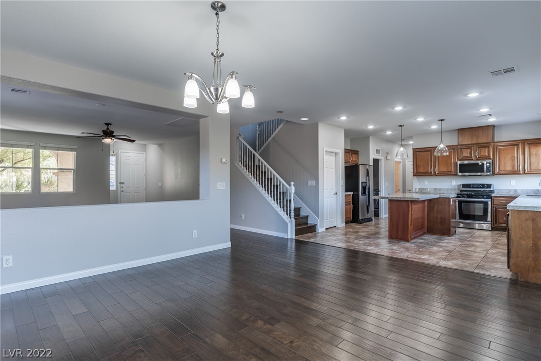 7312 Commanche Agate Court