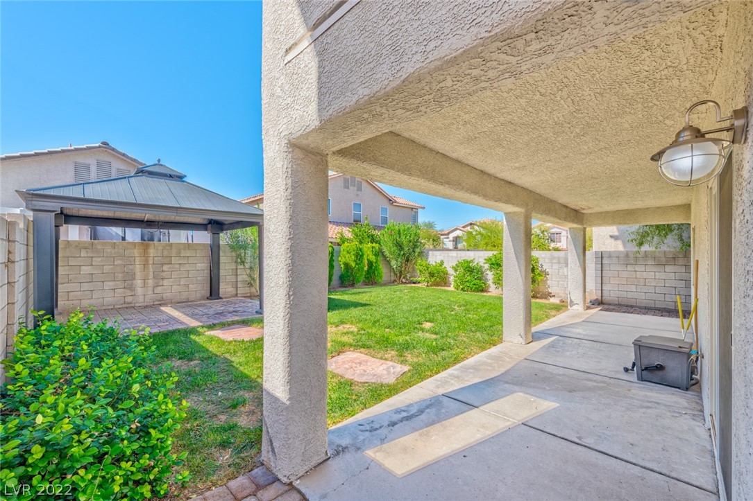9931 Trailing Vine Street