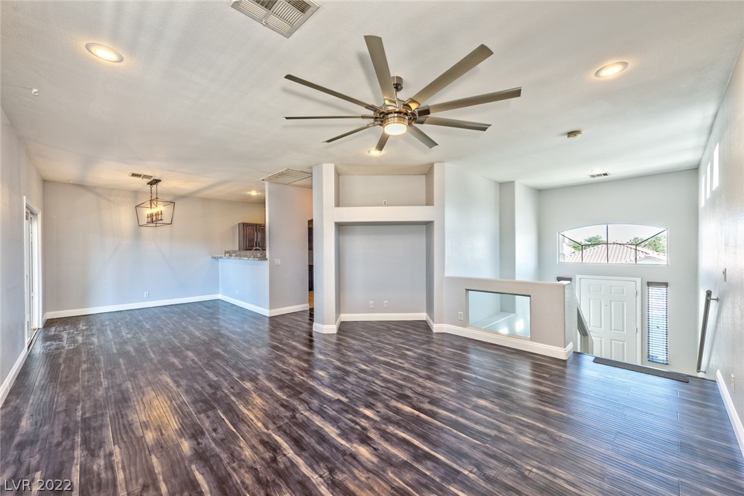 9931 Trailing Vine Street