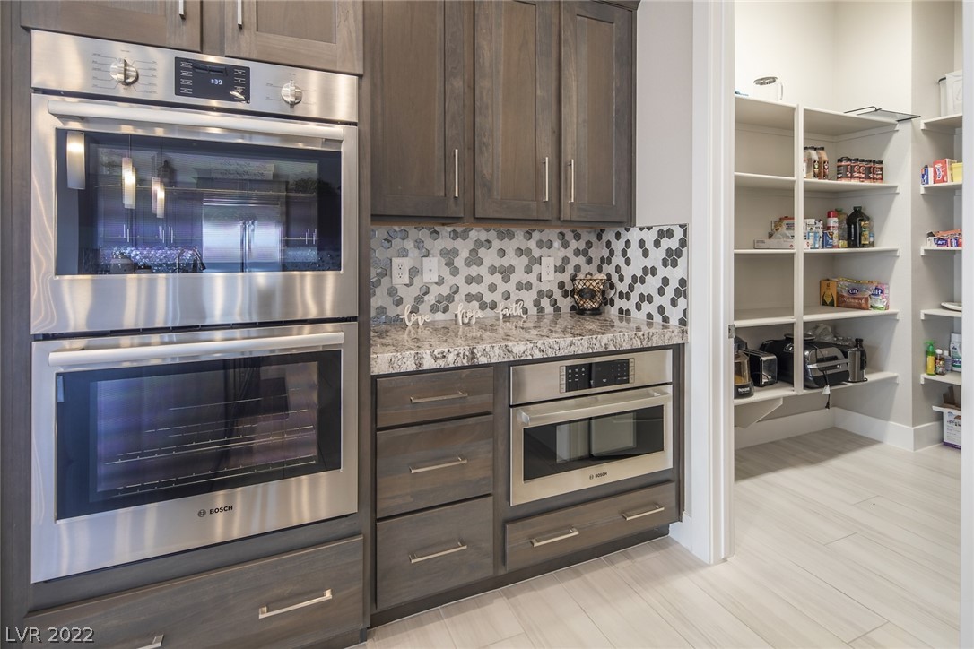 8493 Wolf Mountain Court