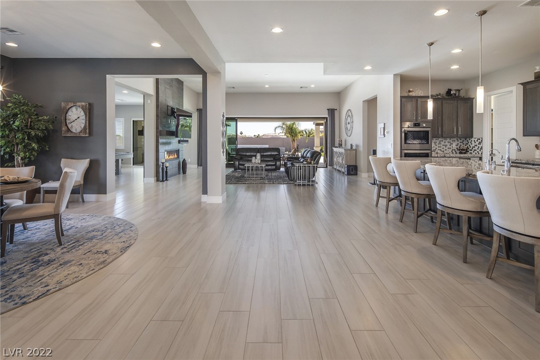 8493 Wolf Mountain Court