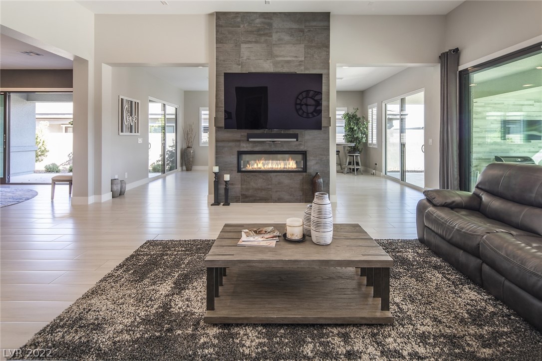 8493 Wolf Mountain Court
