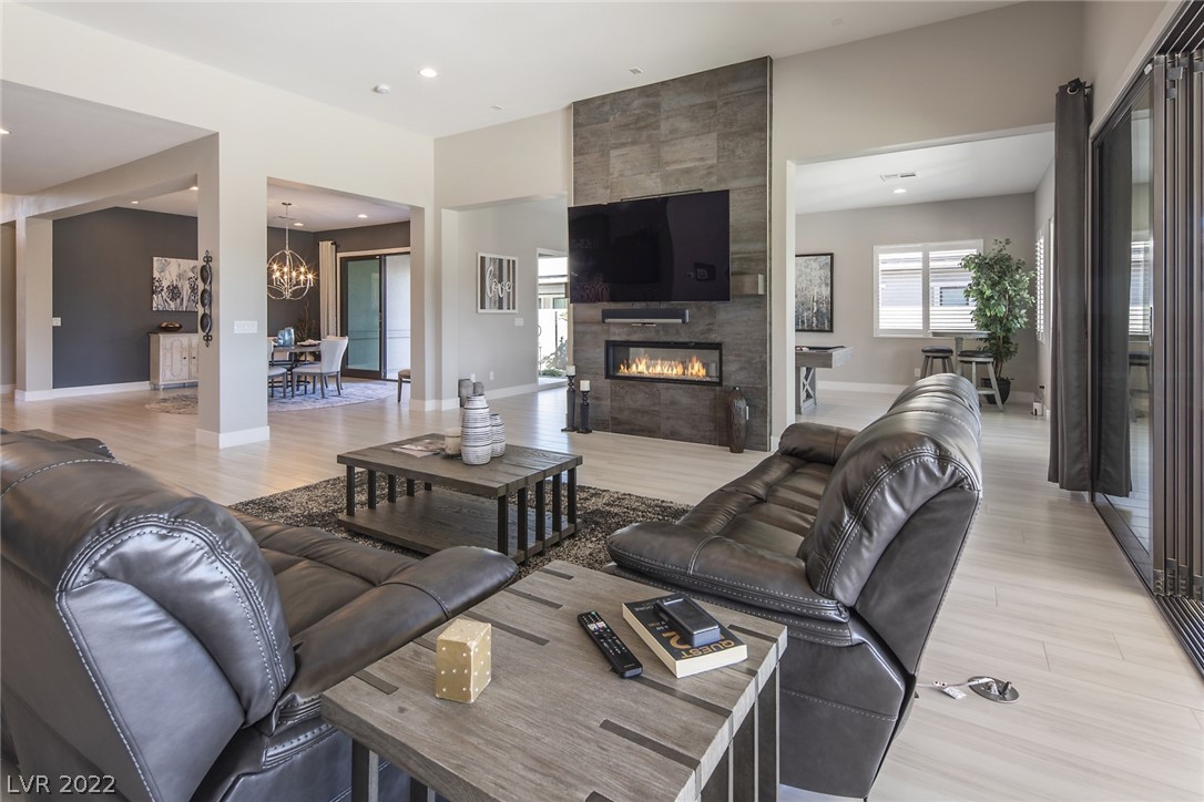 8493 Wolf Mountain Court