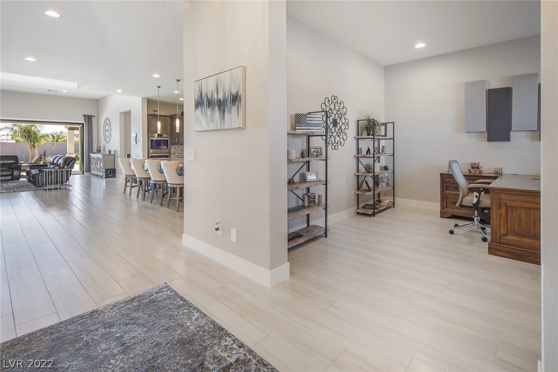 8493 Wolf Mountain Court