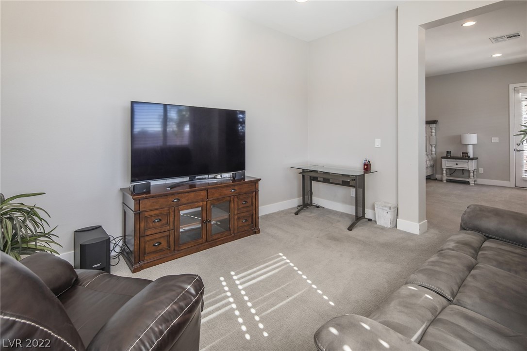 8493 Wolf Mountain Court
