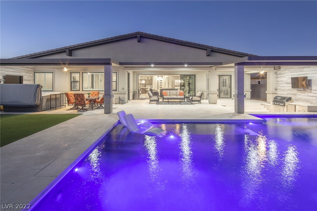 8493 Wolf Mountain Court