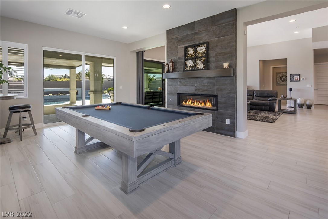 8493 Wolf Mountain Court