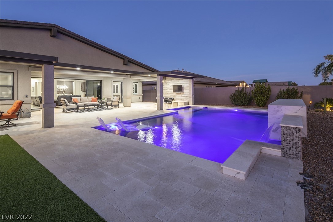 8493 Wolf Mountain Court