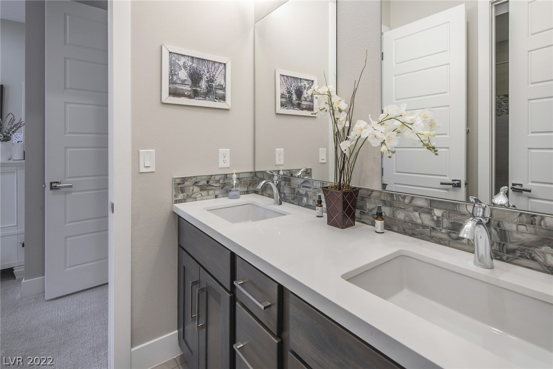 8493 Wolf Mountain Court