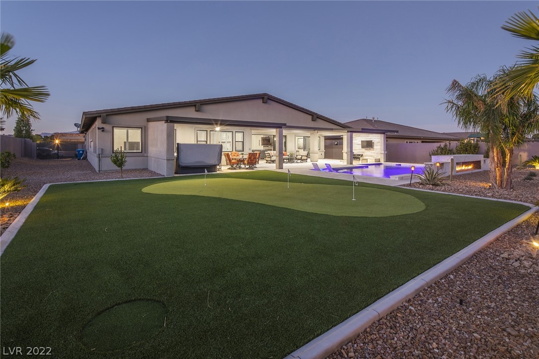 8493 Wolf Mountain Court
