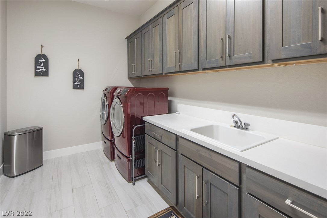 8493 Wolf Mountain Court