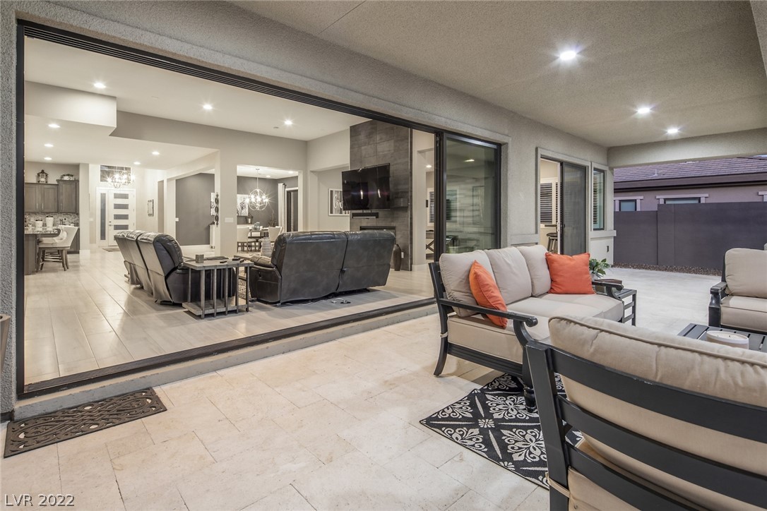 8493 Wolf Mountain Court