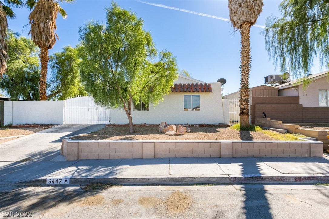 5447 Plainview Avenue