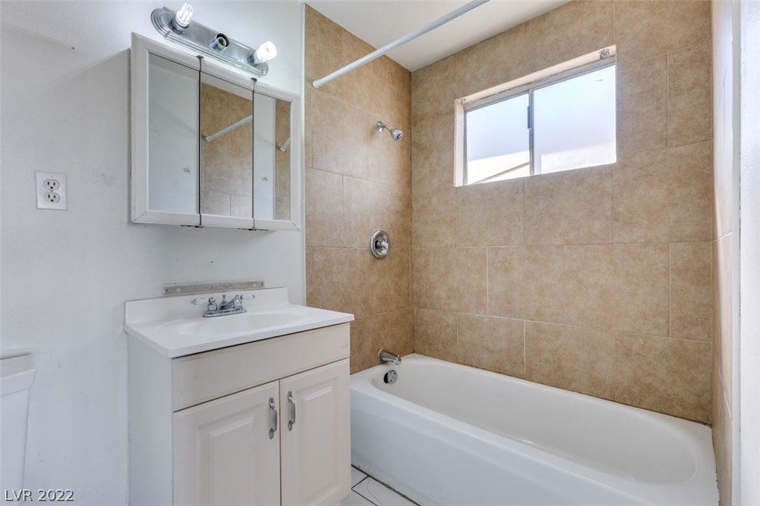 5447 Plainview Avenue