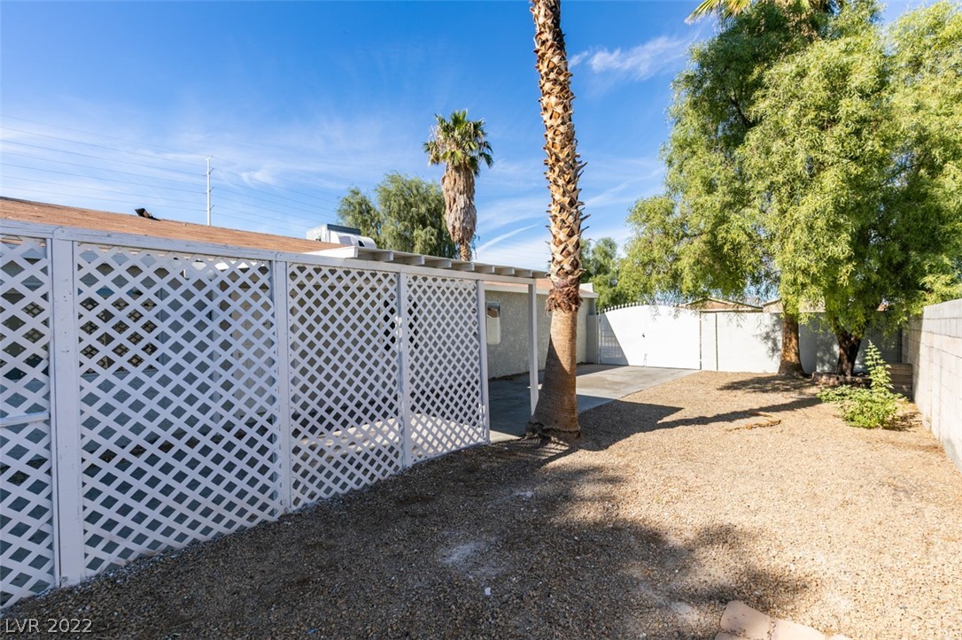 5447 Plainview Avenue